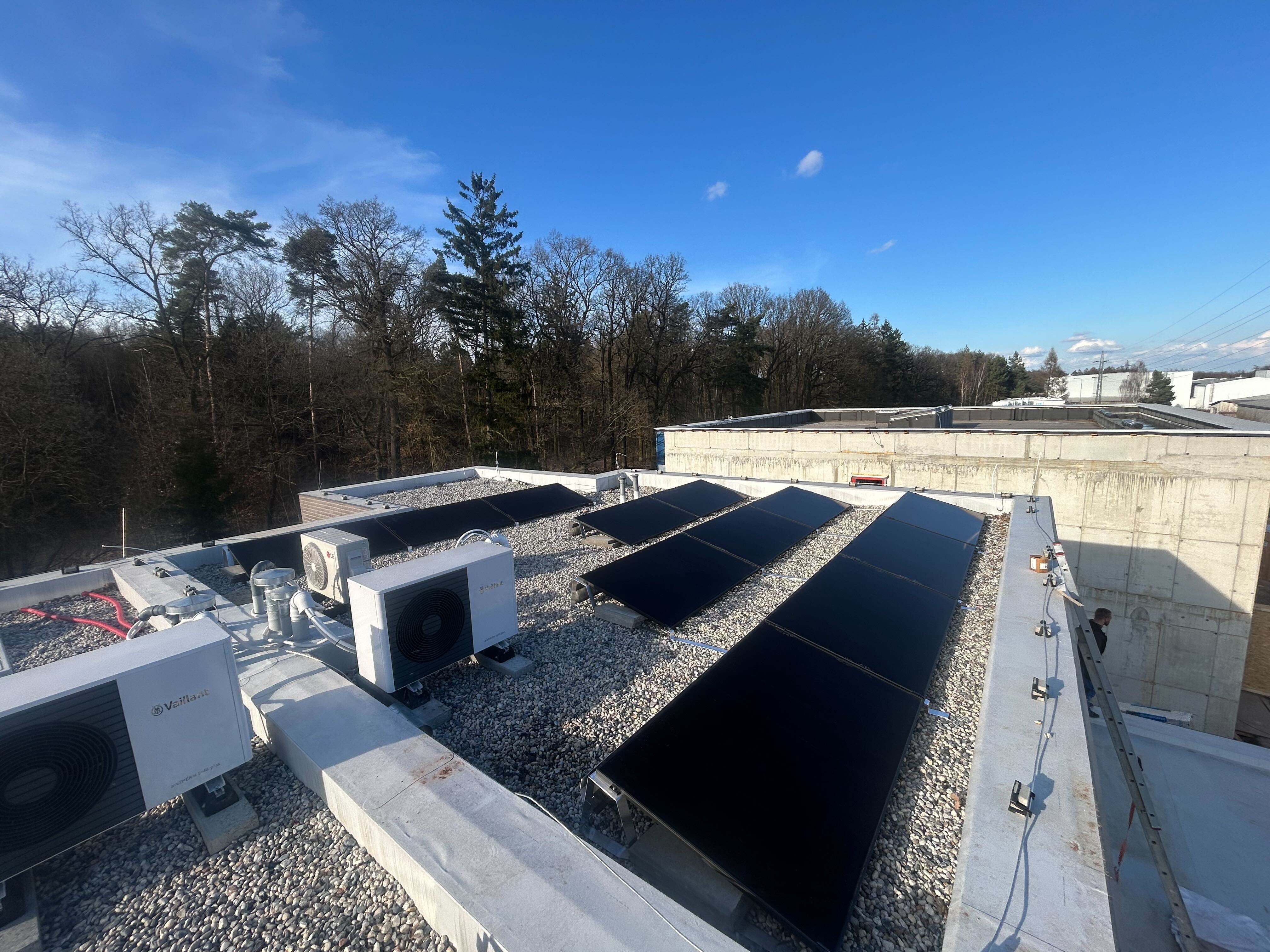 12x aiko 500, 6 kWp, Středočeský kraj