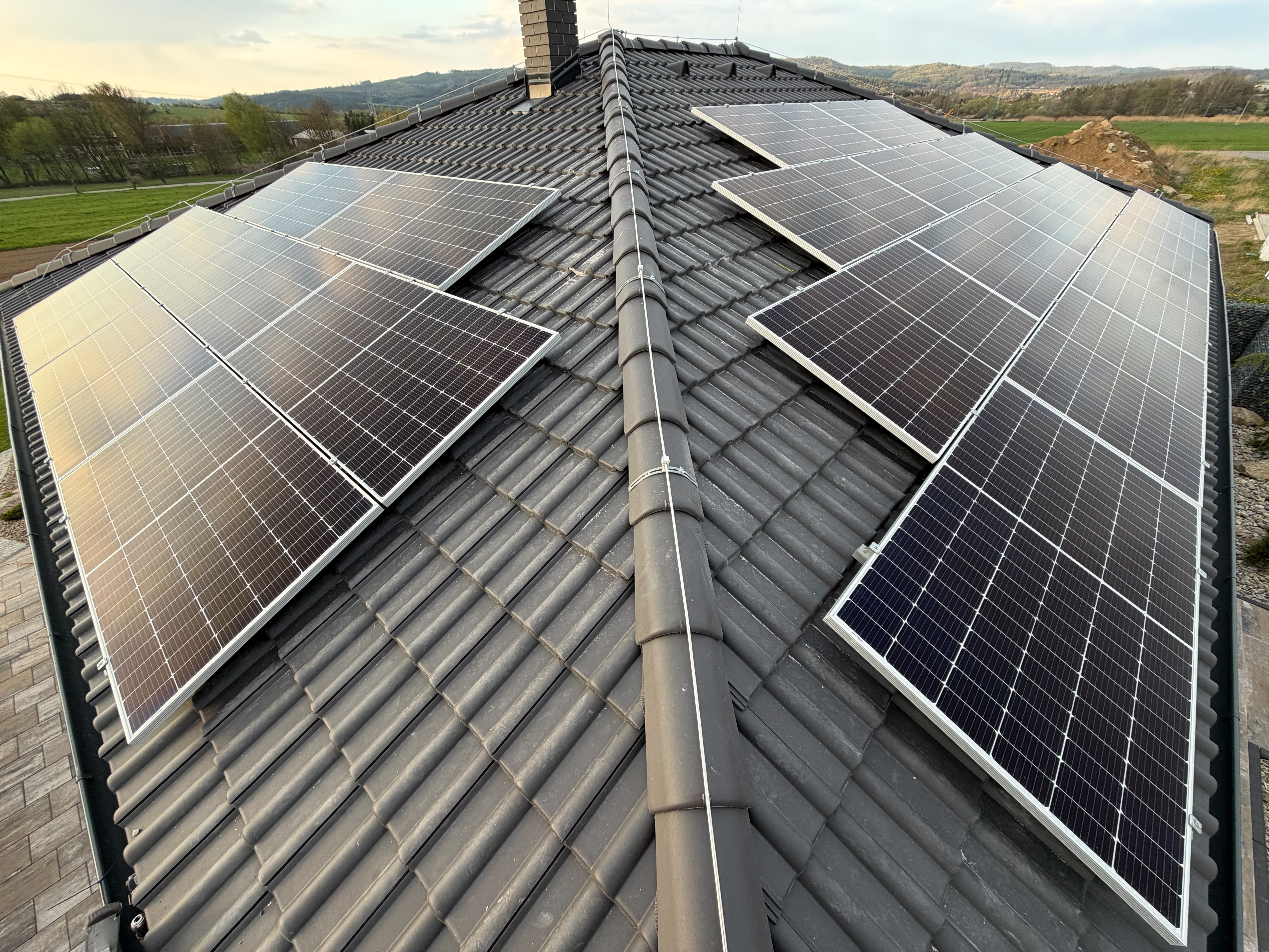 22x Talesun 450, 9,9 kWp, Středočeský kraj